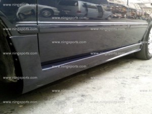ae100101111hitorque-sideskirt-v1-2