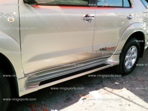 fortuner-side-skirt-010