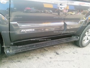 fortuner-sideskirt-chromium-2