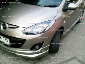 mazda2-sedan-gold-3