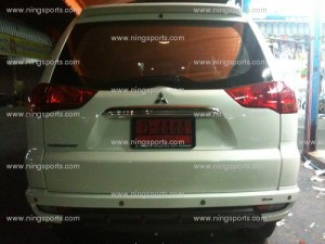pajero-sport-rear-pearl