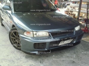 กันชนหน้า Mitsubishi E-Car ทรง EVO3 งานไฟเบอร์