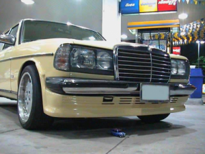 ลิ้นหน้า Benz W123 ทรง BBS