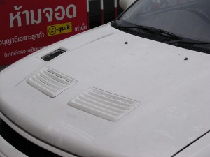 ฝากระโปรง Mitsubishi E-Car ทรง EVO3