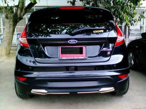 ชุดแต่งรอบคัน Ford Fiesta 5D ทรง Abarth