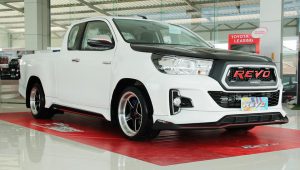 ชุดแต่งรอบคัน Toyota Hilux Revo Z-Edition ทรง Fortezza