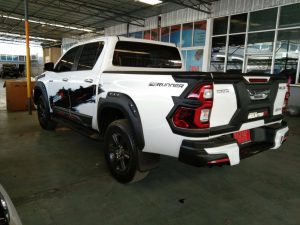 ชุดแต่งรอบคัน Toyota Revo 2020 Prerunner ทรง Formalas Mountain-X