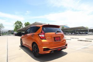 ชุดแต่งรอบคัน Nissan Note ทรง Sport2