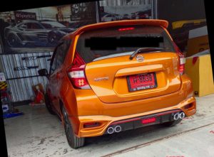 ชุดแต่งรอบคัน Nissan Note ทรง Space แบบ 4 ท่อ และไฟหรี่